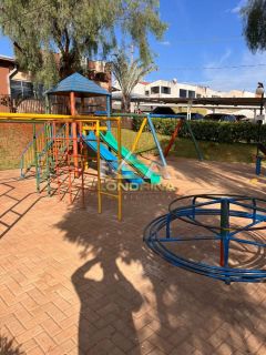 Casa no condomínio moradas Londrina.