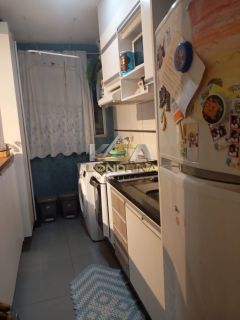 Apartamento com 2 quartos no edifício Spazio La Ville em Londrina.