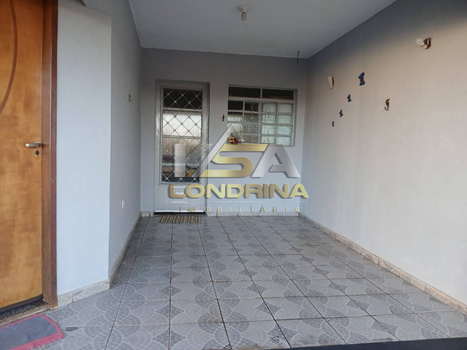 Casa à Venda – 3 Dormitórios (1 Suíte) – Conjunto Santa Rita 6