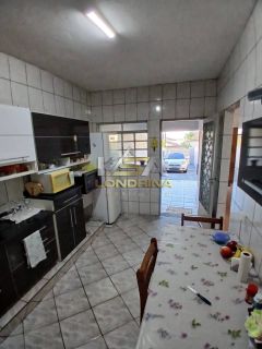 Casa à Venda – 3 Dormitórios (1 Suíte) – Conjunto Santa Rita 6