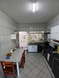 Casa à Venda – 3 Dormitórios (1 Suíte) – Conjunto Santa Rita 6