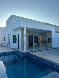 Casa 3 Quartos (1 Suíte com Closet) e Garagem para 2 carros