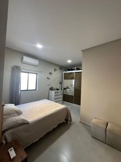 Casa 3 Quartos (1 Suíte com Closet) e Garagem para 2 carros