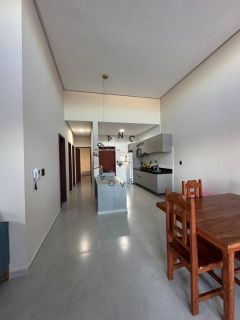 Casa 3 Quartos (1 Suíte com Closet) e Garagem para 2 carros