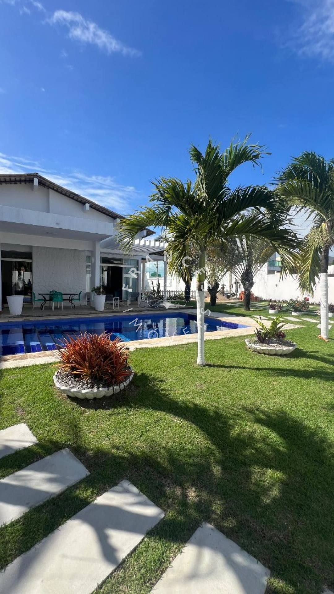 Casa no Condomínio Mares do Sul