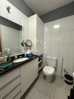 Casa no Condomínio Mares do Sul