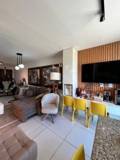 Apartamento à Venda - Praia do Francês – Conforto e Lazer em Localização Privilegiada