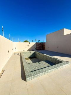Casa Nova em Condomínio Fechado na Praia do Francês