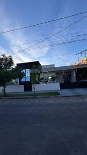 Casa de Condomínio fechado Para Venda