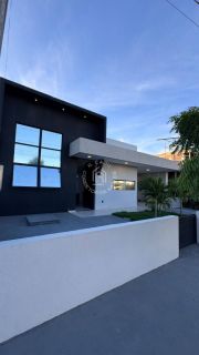 Casa de Condomínio fechado Para Venda