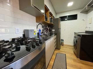 Apartamento Para Vender Mobiliado com 01 suíte no bairro Jatiúca em Maceió