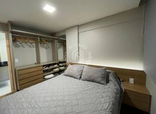 Apartamento Para Vender Mobiliado com 01 suíte no bairro Jatiúca em Maceió