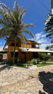 Casa de Condomínio Para Vender com 4 suítes