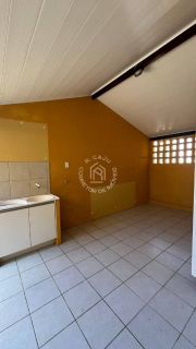 Casa de Condomínio Para Vender com 4 suítes