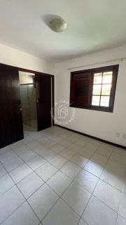 Casa de Condomínio Para Vender com 4 suítes