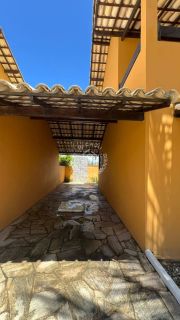 Casa de Condomínio Para Vender com 4 suítes