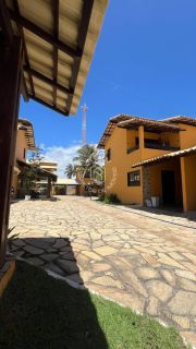 Casa de Condomínio Para Vender com 4 suítes