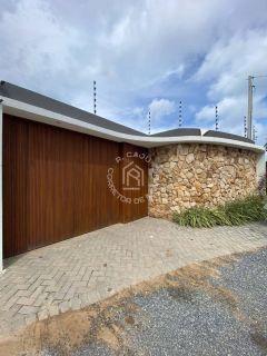 Casa Para Alugar com 3 quartos 1 suítes no bairro Praia do Francês
