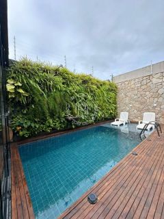 Casa Para Alugar com 3 quartos 1 suítes no bairro Praia do Francês