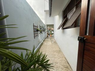 Casa 4/4 condomínio pé na areia Maceió