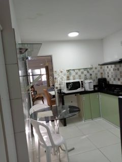 Casa de Condomínio Para Alugar com 4 quartos 3 suítes em Marechal Deodoro