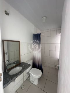 Casa à Venda no Condomínio Lagos do Francês com Conforto e Segurança