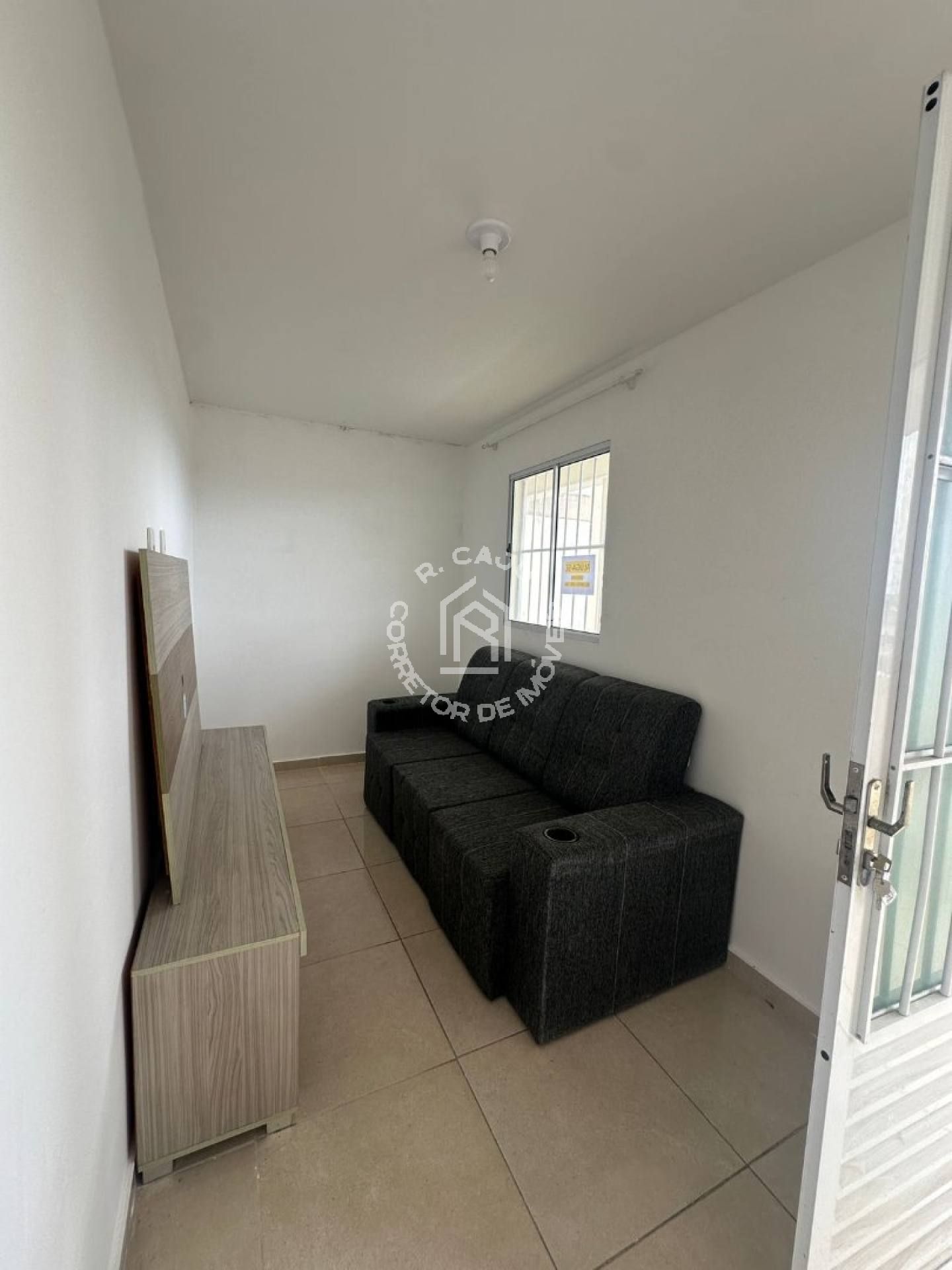 Apartamento Para Alugar com 2 quartos na  Praia do Francês