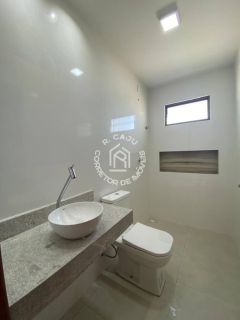 Oportunidade  – Casa com 3 Quartos, Piscina e Garagem