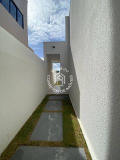 Oportunidade  – Casa com 3 Quartos, Piscina e Garagem