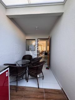 excelente oportunidade ! Casa mobiliada em condomínio,  More ou invista na Praia do Francês!