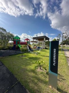 OPORTUNIDADE ! Casa de Condomínio Para Vender com 4 quartos 4 suítes