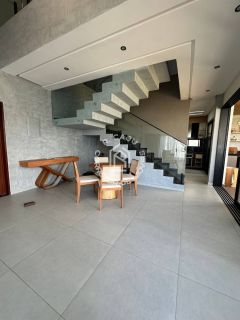 OPORTUNIDADE ! Casa de Condomínio Para Vender com 4 quartos 4 suítes