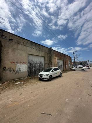 Galpão / Depósito / Armazém Para Alugar no bairro Praia do Francês em Marechal Deodoro