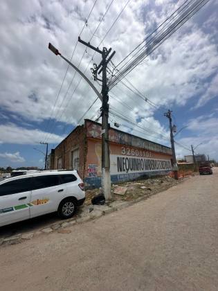 Galpão / Depósito / Armazém Para Alugar no bairro Praia do Francês em Marechal Deodoro