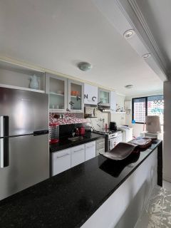 Apartamento a venda na ponta verde