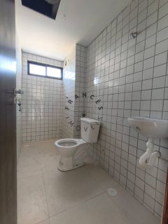 Apartamento Novo de 2 Quartos com Varanda e Piso em Porcelanato no Residencial Camurupim | Praia do Francês