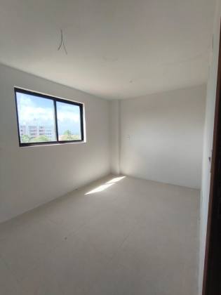 Apartamento à venda no Residencial Camurupim