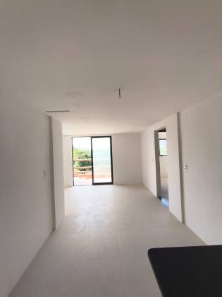 Apartamento à venda no Residencial Camurupim
