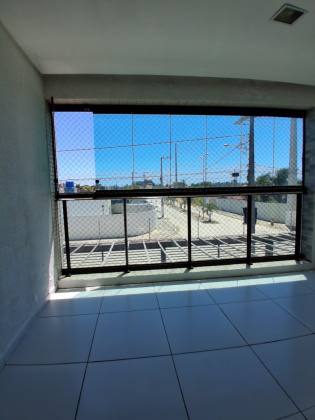 Oportunidade no Edf. Miguel Arcanjo: Conforto e Ventilação Total na Praia do Francês!