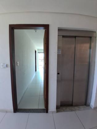 Oportunidade no Edf. Miguel Arcanjo: Conforto e Ventilação Total na Praia do Francês!