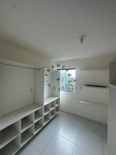 Apartamento Para Aluguel com 3 quartos e 1 suíte na Praia do Francês