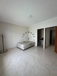 Casa Nascente com 2 Quartos (1 Suíte) no Trevo do Francês