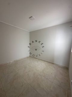 Casa Nascente com 2 Quartos (1 Suíte) no Trevo do Francês