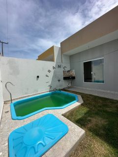 Casa Nascente com 2 Quartos (1 Suíte) no Trevo do Francês