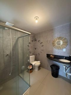 Apartamento com 2 Suítes a 100m da orla do Francês | Porteira Fechada