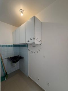 Apartamento com 2 Suítes a 100m da orla do Francês | Porteira Fechada