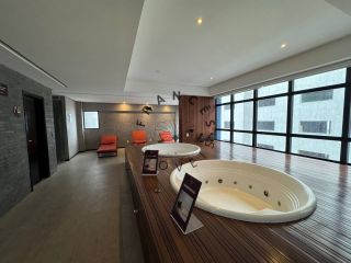 Studio no Edifício Time | Ponta Verde