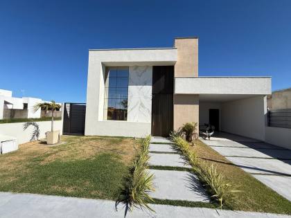 Casa Mobiliada para Aluguel no Condomínio Lagoa Manguaba