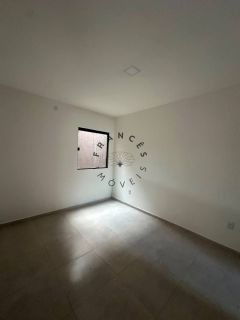 Casa Moderna de 3 Quartos (1 Suíte) em Rua Calçada na Praia do Francês | Amplo Quintal por R$ 550.000,00
