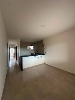 Casa Moderna de 3 Quartos (1 Suíte) em Rua Calçada na Praia do Francês | Amplo Quintal por R$ 550.000,00